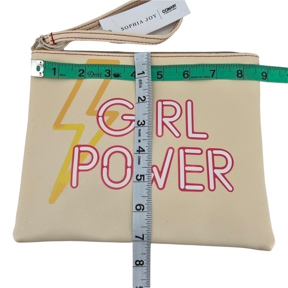 NWT Conair Cream Sophia Joy Girl Power Wristlet Clutch Make Up Bag - Picture 3 of 3